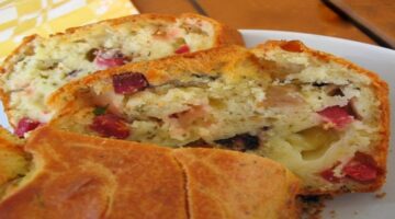 Sosisli Kek Nasıl Yapılır?